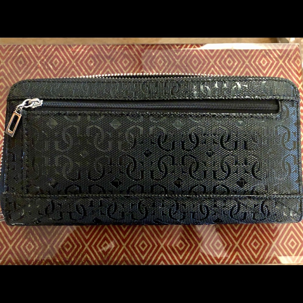 Women’s Guess Wallet - Picture 2 of 4